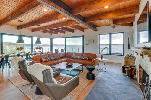 Whidbey Island Modern Farmhouse Greenbank Washington