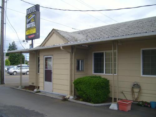 Cascade City Center Motel - image 8