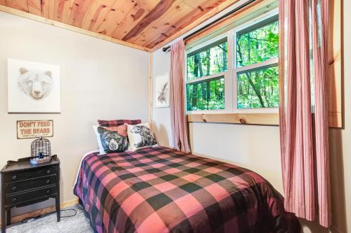 Walleye Cabin - image 4