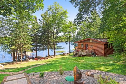 Walleye Cabin in Katinka Village, Vereinigte Staaten von Amerika