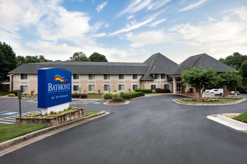 Baymont Inn & Suites Braselton - image 6