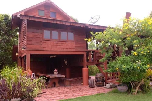 Pong Chaya Garden Pong Chaya Garden