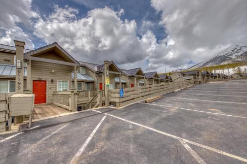Wildernest Gore Trail Condo in Silverthorne, USA