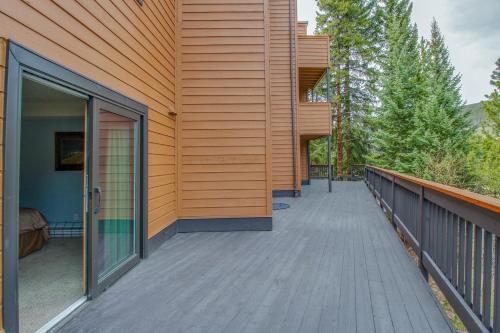 Snake River Outpost - main image