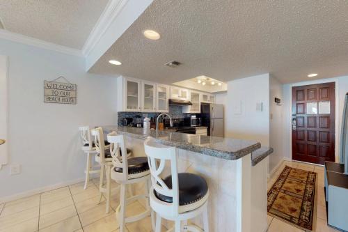 Beachview Condominiums: #204 - image 9