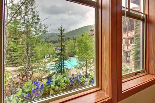 Eagle Springs East 201: Horsetail Suite - image 5