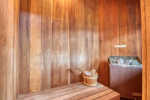 Wayne Creek Residence - image 4
