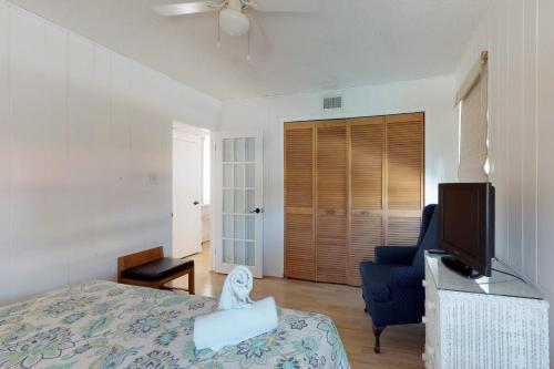Beachcomber - image 6