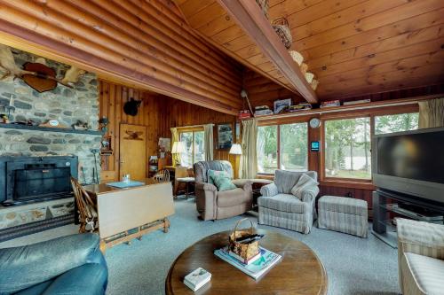 Lakeside Legacy - image 4