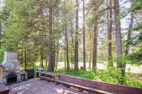 Birch Fairway Home - image 7