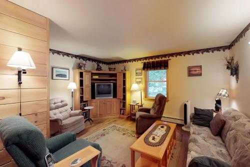 Beaver Cove Cabin - image 8