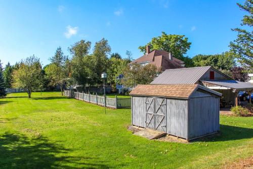 Farmhouse Haven - image 5