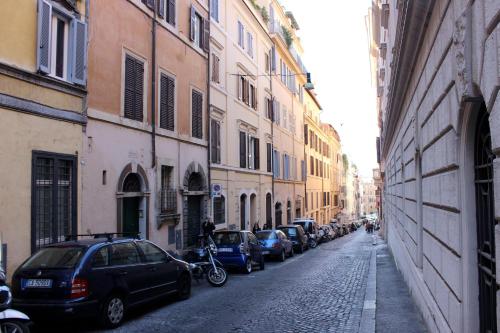 Aida Trevi Fountain Rome, Rome (photo 2)