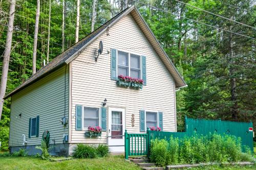 Sweet Pauline Cottage