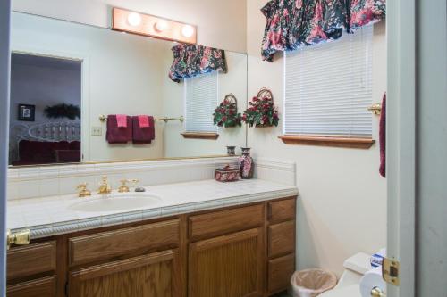Moss Mountain Home - main image