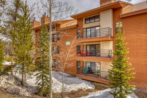 Buffalo Village Condo - main image