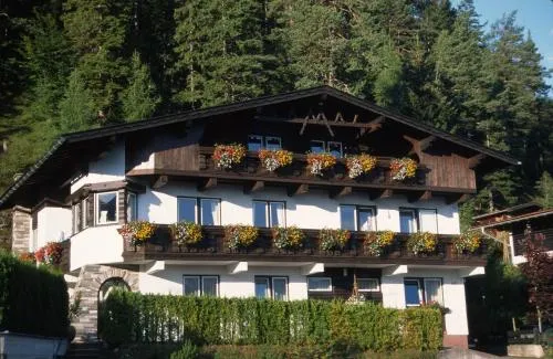 Haus Salzburg in Seefeld in Tirol, Österreich