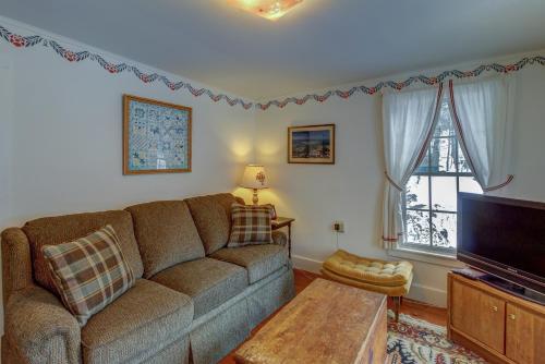 Easy Living - image 6