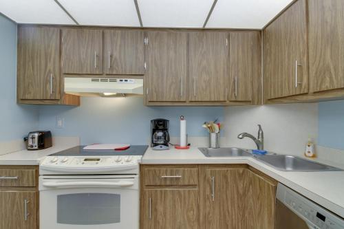 Seaview Court - image 7