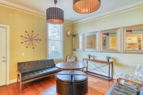 Savannah Lez Frederick: Premier near Forsyth Park