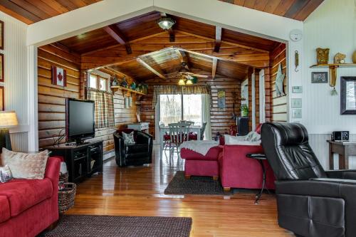 Holiday Hideout - image 9