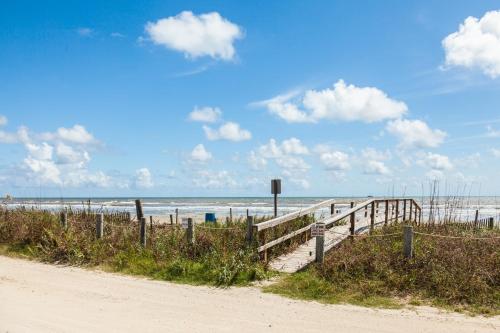 Beach Oasis - image 4
