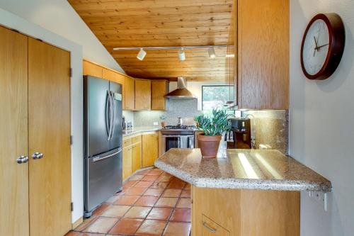 Madrone House - image 7
