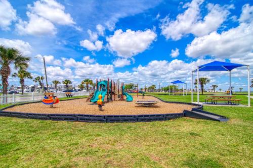 Seaside Pearl in Mustang Beach, USA