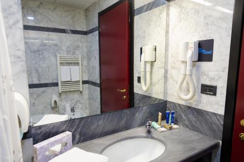iH Hotels Milano Blu Visconti - image 10