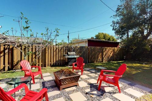 Beach Daze Villa - image 3