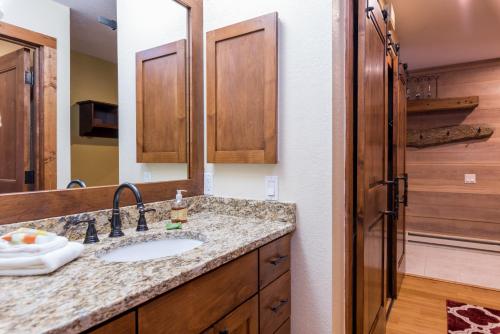 Snowcreek Delight - image 5