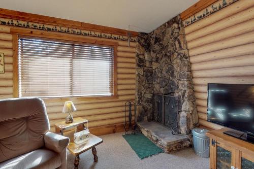 Lazy Bear Barn - image 5