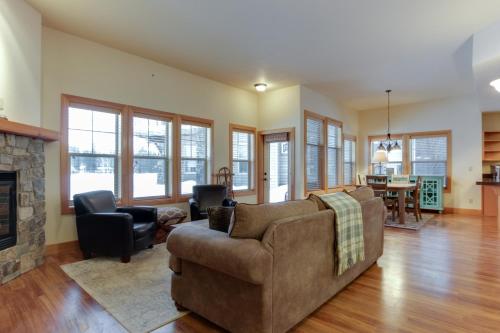 Lakeside Haven - image 5