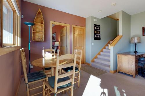 Aspen View - image 8