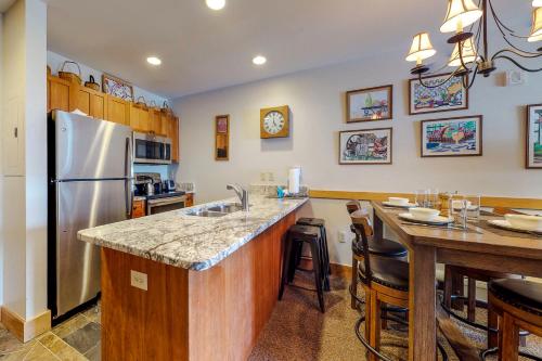 Red Hawk Lodge 2286