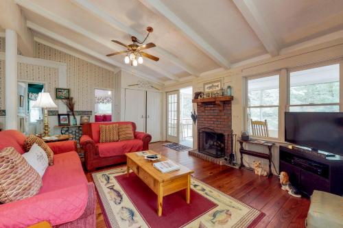 Dogwood Creekside - image 9