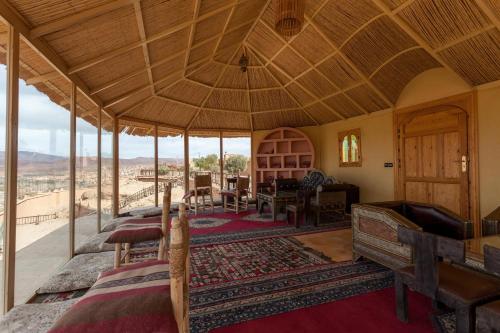 Kasbah Tizzarouine in Boumalne Dades
