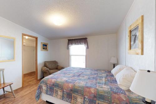 Bobcat - Main House - image 4
