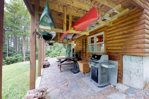 Bobcat Cabin - image 5