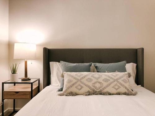 Sunny Sterchi Loft w/ view - main image