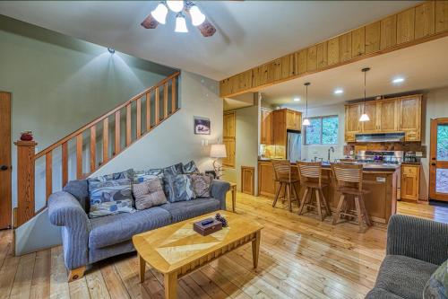 Winters Den - image 8