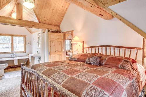 Oden Bay Log Home - image 2