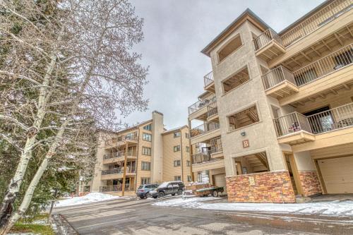 2 Bed 2 Bath Apartment in Avon in Avon, USA
