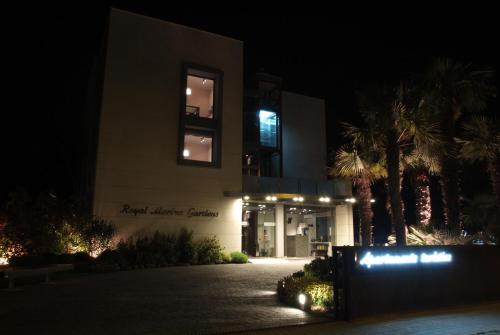Apartamentos Royal Marina Gardens - image 6