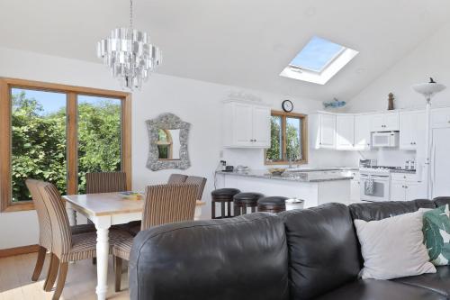 Location Location - The Perfect Montauk Vacation - image 7