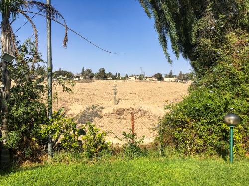 Surrounding environment, Rio desert view apartment in Rishonim