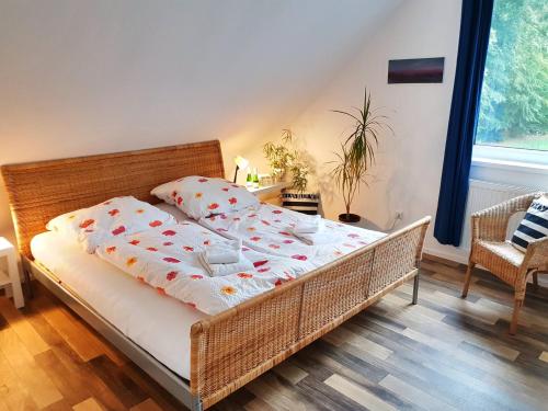 Künstler Ferienwohnung 3 Zimmer Küche Bad zentrale Lage (Kunstler Ferienwohnung 3 Zimmer Kuche Bad zentrale Lage) in Hagen im Bremischen