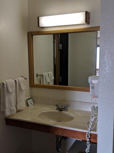 Boarders Inn and Suites by Cobblestone Hotels - Ripon in Ripon, USA