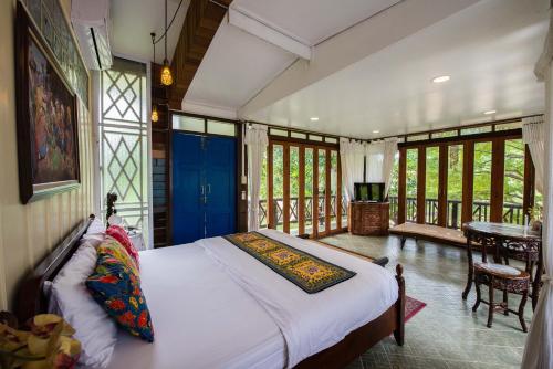 Standard Double Room River View