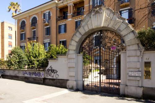 Entrance, Palma Residences In Rome in Policlinico